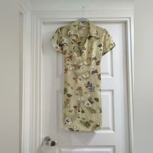 Floral Short-Sleeve Shirt Dress in Sage Green